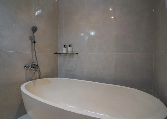 New! Sony 2 - 3br Next To Legian * スミニャック