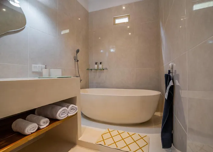 New! Sony 2 - 3br Next To Legian ヴィラ *