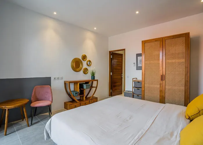 New! Sony 2 - 3br Next To Legian *